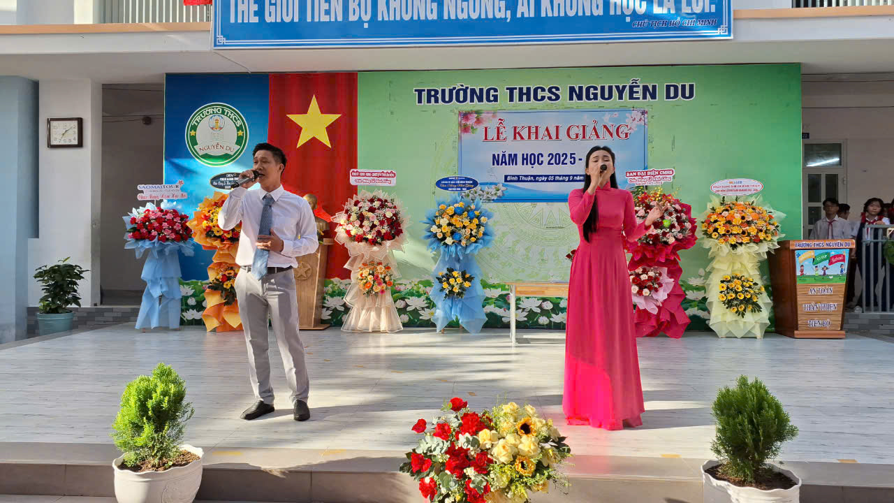 Văn nghệ mừng Khai giảng
